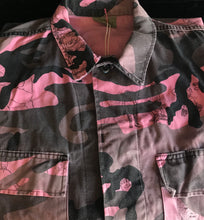 Load image into Gallery viewer, Vintage The Hiding Man™ All Over Pink Camo Army Jacket 1/1 Hand Illustrated Coat
